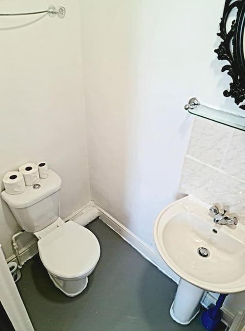 Chic & Modern Studio In Caledonian Rd Londres Exterior foto