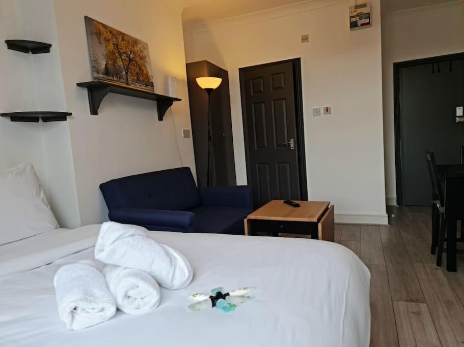 Chic & Modern Studio In Caledonian Rd Londres Exterior foto